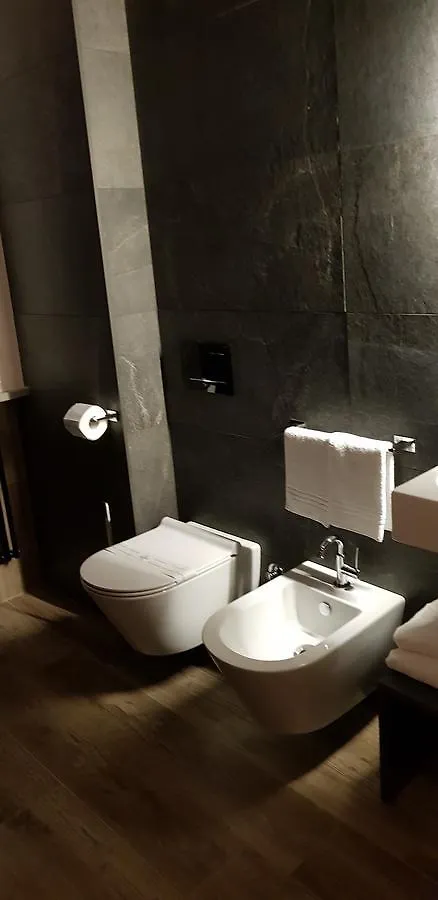 Bed Milano Linate Hotel Italy